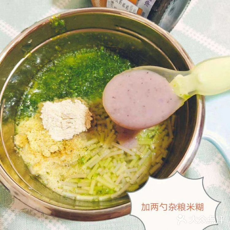 看到宝宝吃的这么香，都值了~满足！