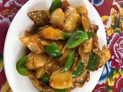 地三鲜-何适山庄 ·可团建(水长城P2停车场店)