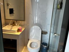 -柏曼酒店(广州长隆旅游度假区汉溪长隆地铁站店)