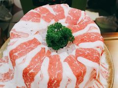 -洪氏嗨捞·广东猪肚鸡·椰子鸡火锅(西咸万象城店)