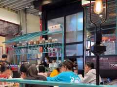 -肥汁米蘭香港米线(长宁来福士店)