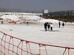 -华彬猛犸滑雪场
