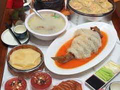-梅利汴京烤鸭•开封豫菜地标店(东司门店)