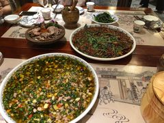 民国霸王兔-杨记隆府(时代天街店)