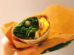 炒蛋菌菇虾仁蔬菜卷-星巴克臻选(外滩中心店)