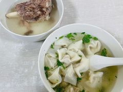 -周震馄饨