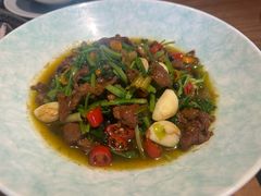 小炒黄牛肉-小厨师·二十年沈家门小海鲜(百井坊巷店)
