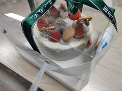 -山与蓝·轻糖鲜果蛋糕(勒泰店)