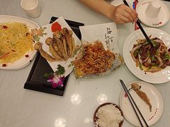 -纳家楼·地道陕菜(劳动路店)