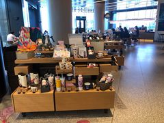 零售区-星巴克臻选(上海合生汇1F店)