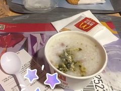 酸菜脆笋鸡肉粥-麦当劳(金稻田路餐)