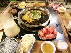 -邓莽子老火锅(中兴路总店)