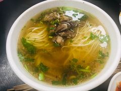 牛肉拉面-郑家包子牛肉拉面(尚勤路店)
