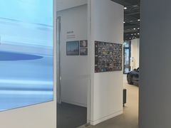 -TESLA 特斯拉(上海太古汇体验店)
