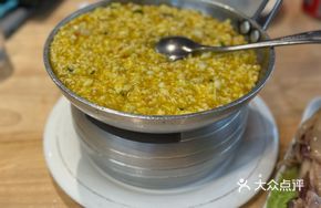 Crab Roe Stir-fried Crab Legs