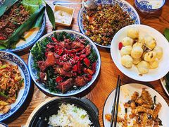 -蜗牛小馆醉乡民谣云南菜(惠新西里店)