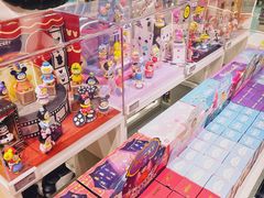 -泡泡玛特POPMART(侨福芳草地店)