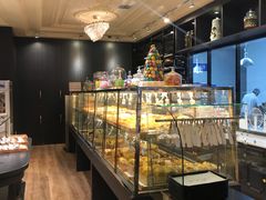 面包甜点陈列柜-米洛克欧洲蛋糕(西南路店)