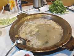 -颜氏双江清水鱼一养身火锅(磁器口店)