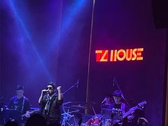 -TZ House音乐现场(来福士中心店)