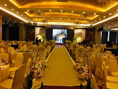 -山明水秀大饭店