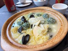 荠菜虾丸煲-调鼎居·手工淮扬菜
