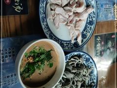 -东兴顺爆肚张