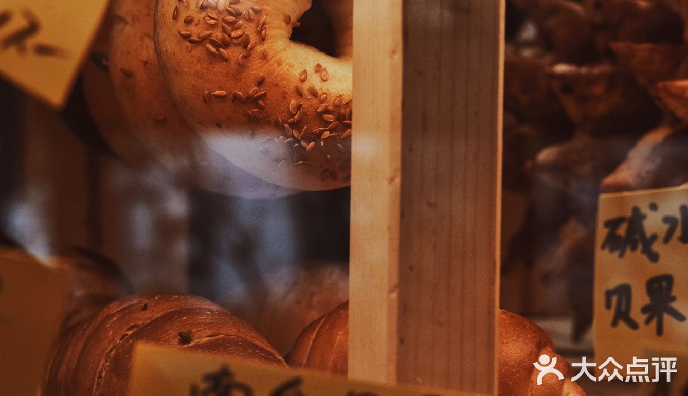 网红街的精酿餐酒吧