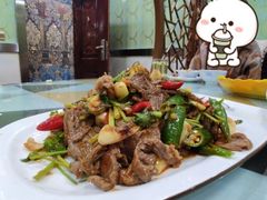 -三江源美食城