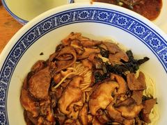 -沪西老弄堂面馆(定西路店)