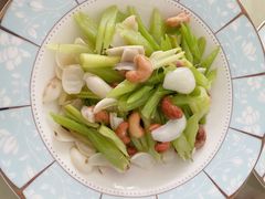 -爱月宝月嫂·育儿嫂(哈尔滨总店)