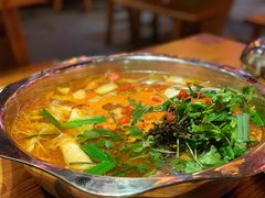 酸汤鱼-野山舂·贵州现舂酸汤火锅(鸿通城店)