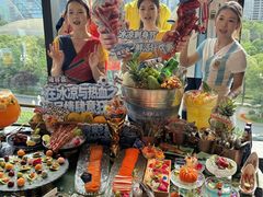 -雍容荟帝王蟹活龙虾展台自助(IFS黑金店)