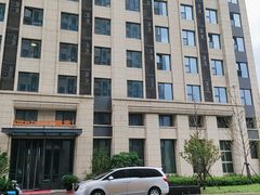 -绿地香港菁舍公寓