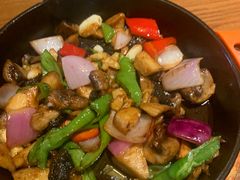 -云海肴·汽锅鸡·云南代表菜(天山百盛优客店)