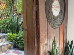 -Cuc Gach Quan Restaurant