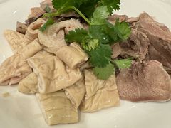-侬佳蒸菜馆(听潮店)