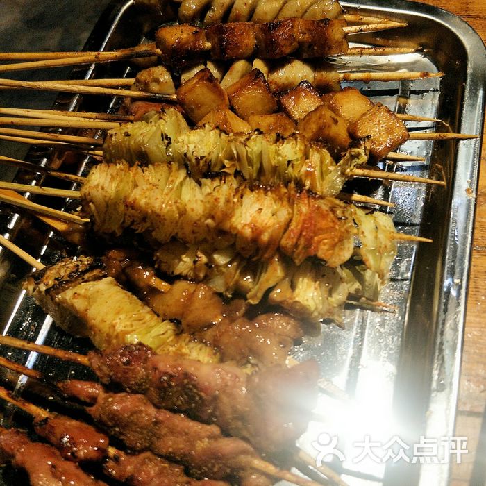 大胡子海鲜烧烤大排档