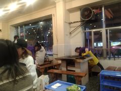 -重庆风光老灶火锅城(同德广场店)