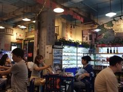 -马路边边串串香形象店(磐石路店)
