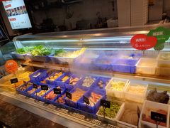 自助取餐区-成都你六姐·牛肉冒菜(上海环宇荟店)