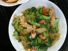 西兰花鱿鱼-我去·春饼文化主题餐厅(国定路总店)