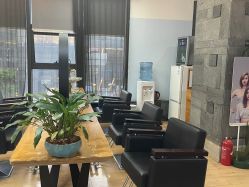 -FRIDAY星期五专业美发沙龙