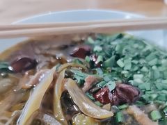 -越洋肖氏老米线(杨家坪店)