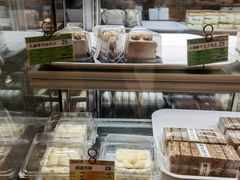 面包甜点陈列柜-新侨三宝乐面包店(崇文门店)