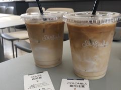 冰拿铁-Seesaw Coffee(上生新所店)