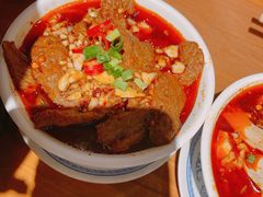 -炉小二铜锅牛蛙•川湘菜(三里屯店)