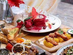 -Mark&Mars Restaurant