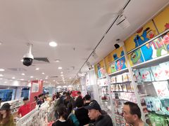 -名创优品(江南新地店)