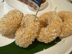 炸虾饼配泰国梅子酱-帕蓝·暹罗料理(大学路店)